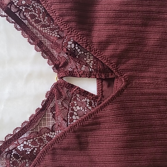 Aerie tank/bralette - Picture 2 of 4